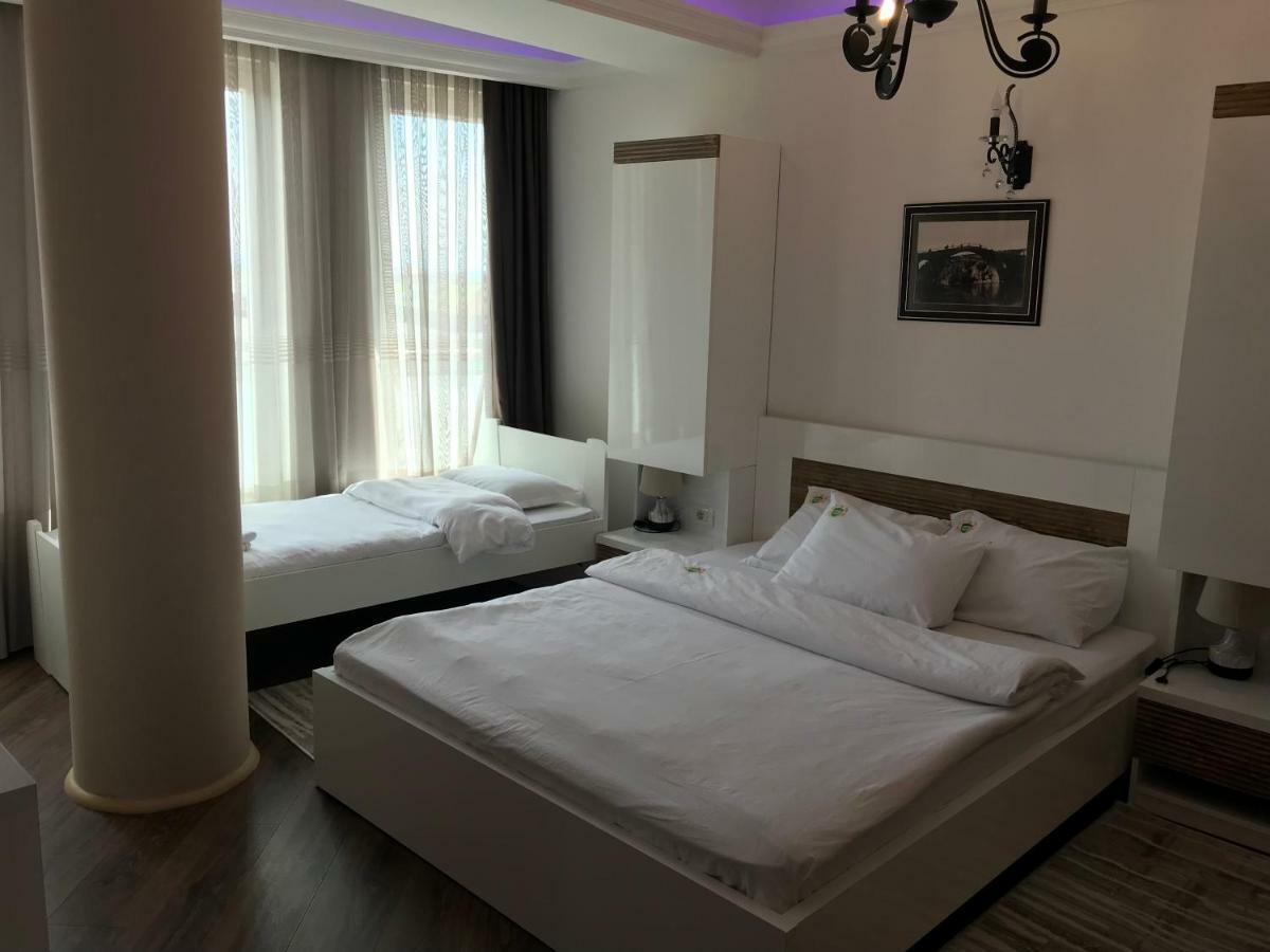 Apollonia 호텔 Gjakova 외부 사진
